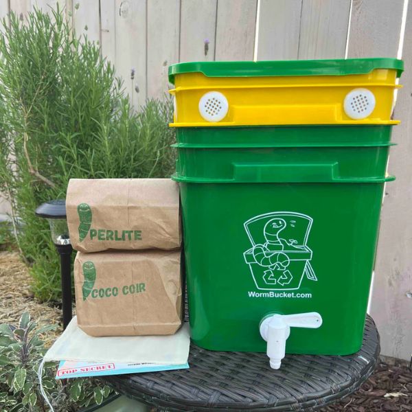 Kit de compostaje para interiores Worm Bucket™