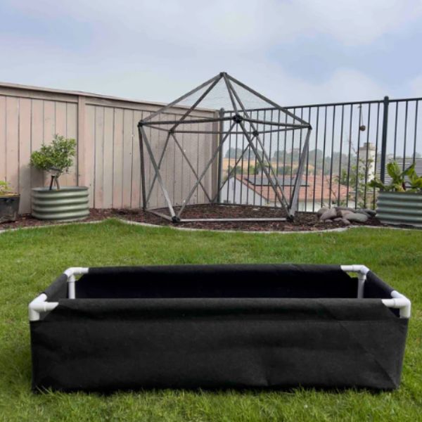 Fabric Raised Worm Farm